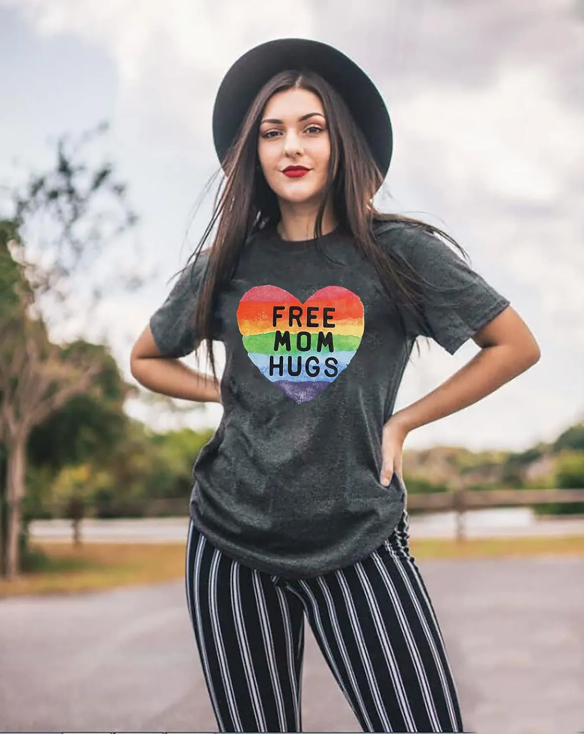 Gay Pride Shirt Women Free Mom Hugs T-Shirt Rainbow Heart Shirt LGBTQ Pride Shirt Rainbow Flag Tee Proud Ally Shirts