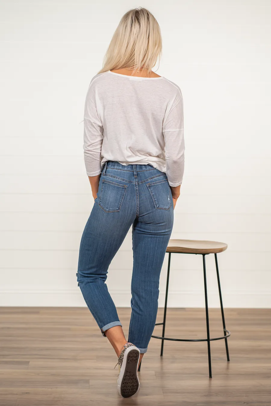 Judy Blue Mid Rise Pull On Destroyed Boyfriend Jegging