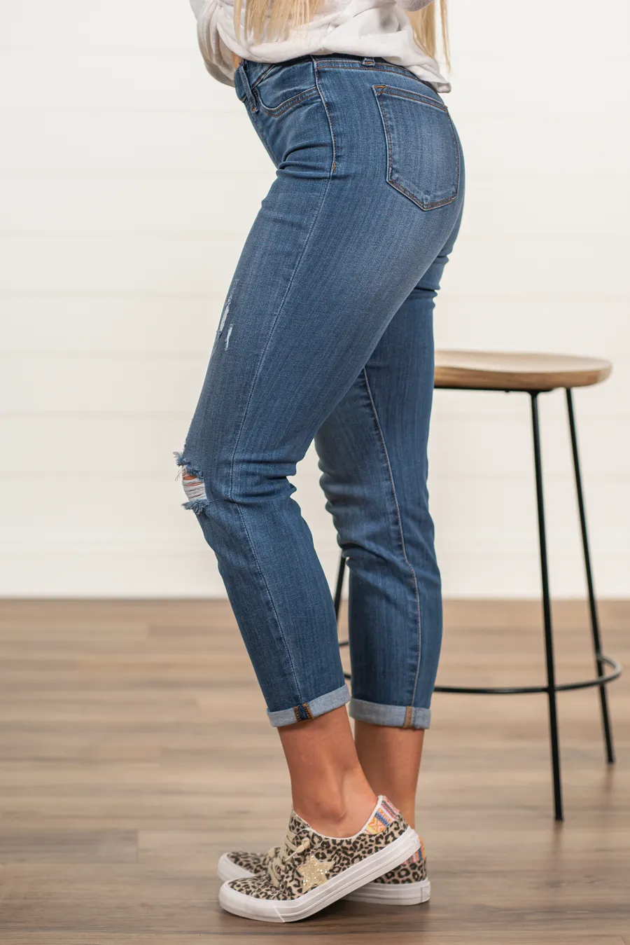 Judy Blue Mid Rise Pull On Destroyed Boyfriend Jegging