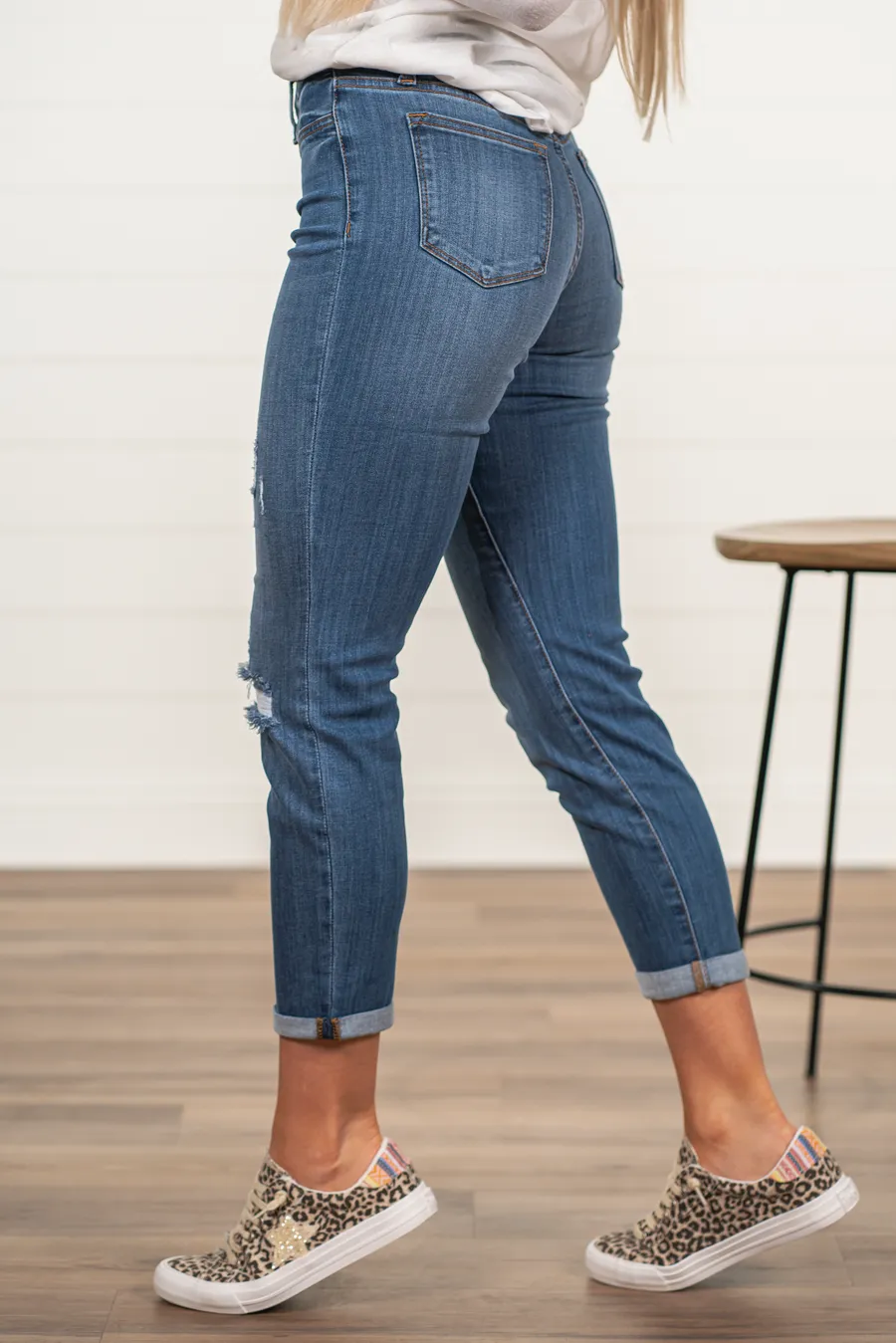 Judy Blue Mid Rise Pull On Destroyed Boyfriend Jegging