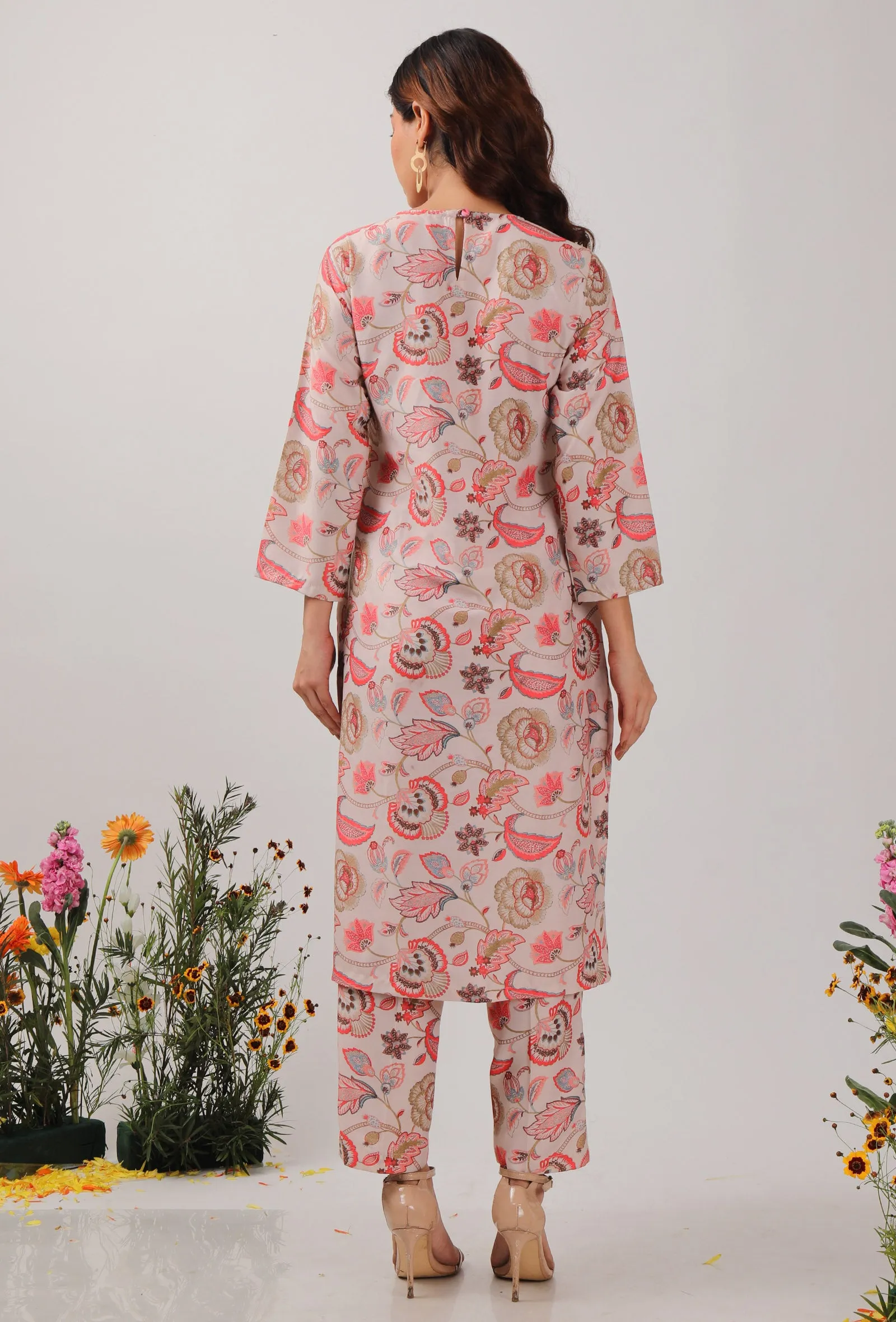 Set Of 2: Ambi Floral Chintz Straight Kurta With Narrow Fit Pants